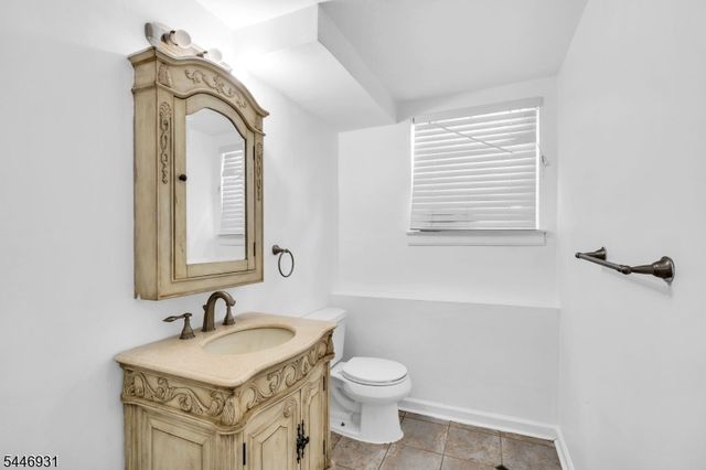 14 Arlington Dr, Howell Twp., NJ 07731