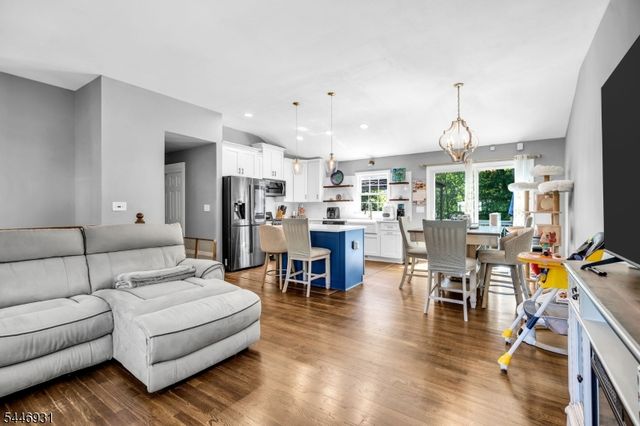14 Arlington Dr, Howell Twp., NJ 07731