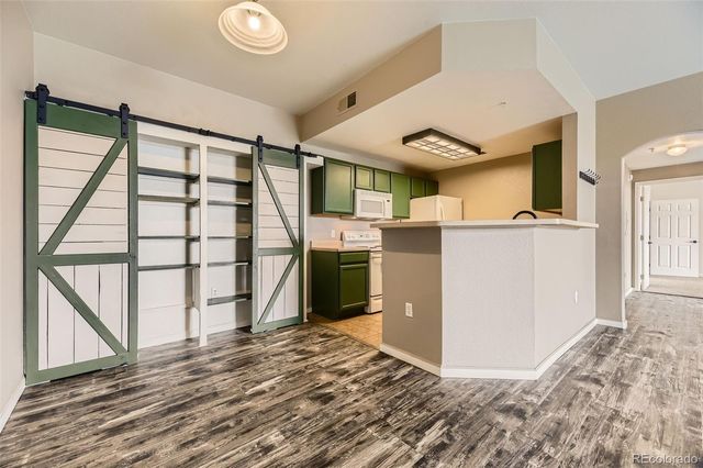 7440 S Blackhawk Street 13-105, Englewood, CO 80112