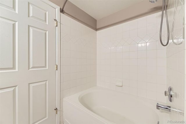 7440 S Blackhawk Street 13-105, Englewood, CO 80112