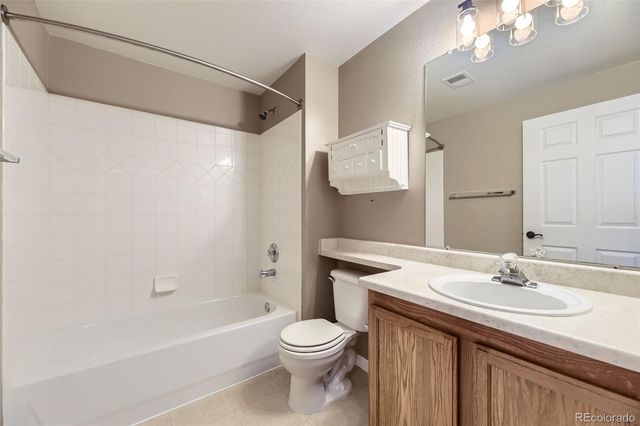 7440 S Blackhawk Street 13-105, Englewood, CO 80112