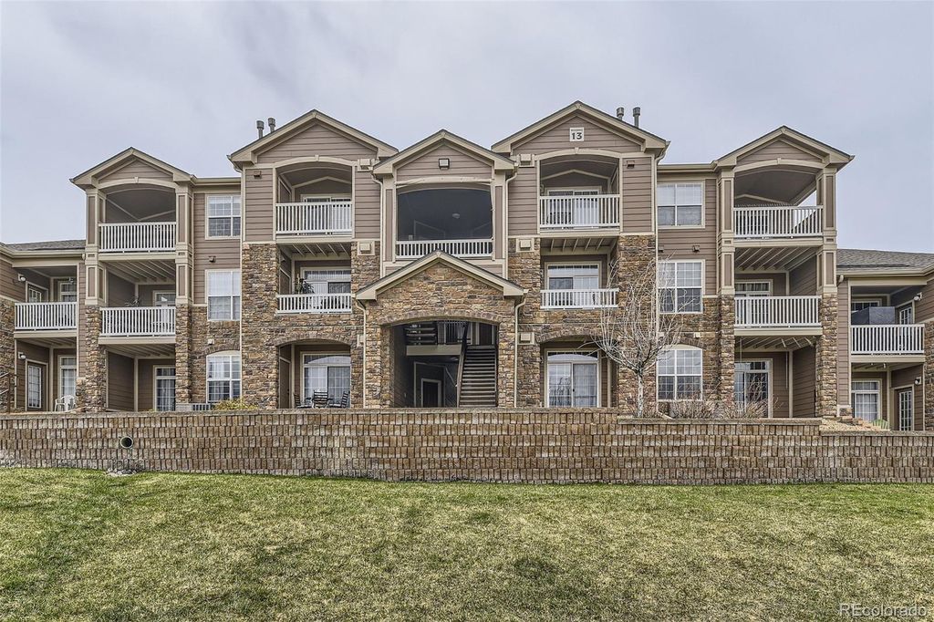 7440 S Blackhawk Street 13-105, Englewood, CO 80112