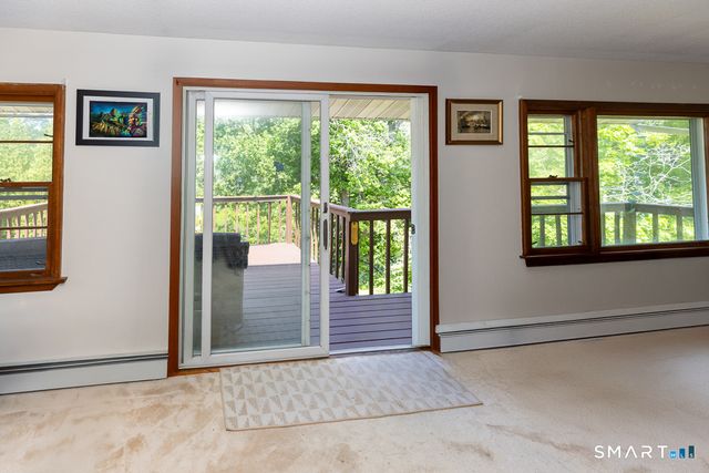 22 Jordan Terrace, Waterford, CT 06385