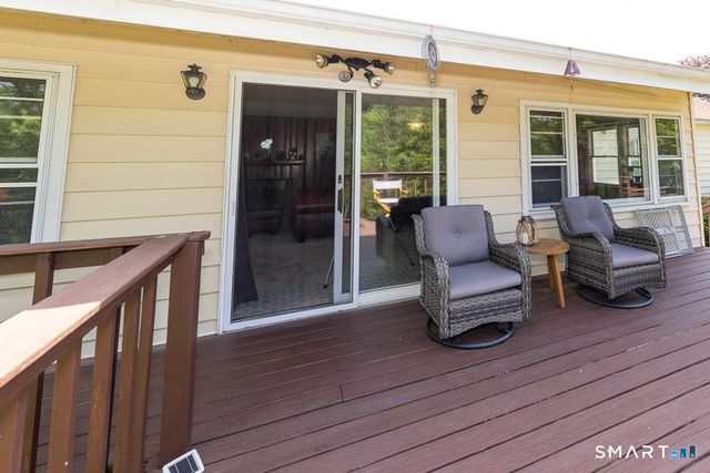 22 Jordan Terrace, Waterford, CT 06385