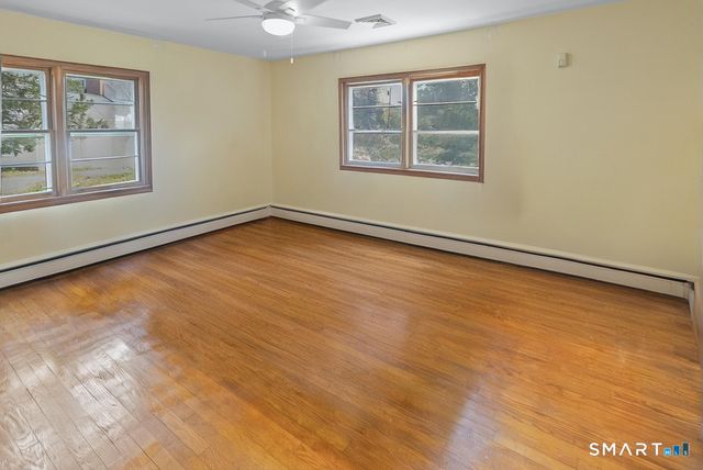 22 Jordan Terrace, Waterford, CT 06385