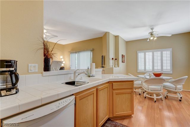 8501 West University Avenue 2102, Las Vegas, NV 89147