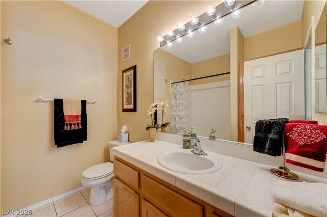 8501 West University Avenue 2102, Las Vegas, NV 89147