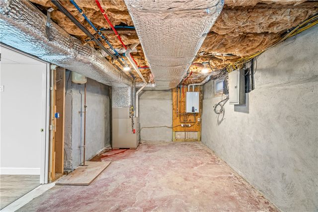 37 Tyndall Avenue, Providence, RI 02908