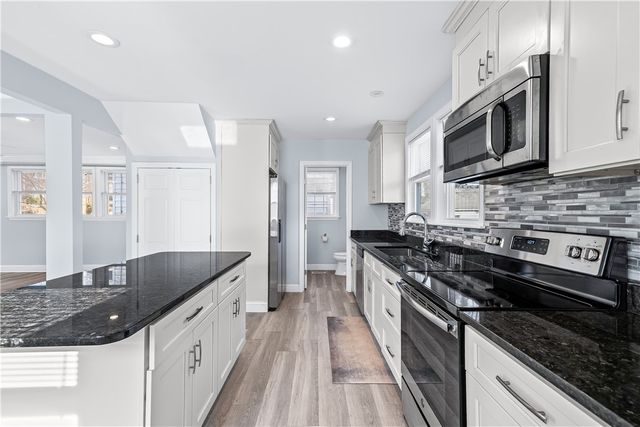 37 Tyndall Avenue, Providence, RI 02908