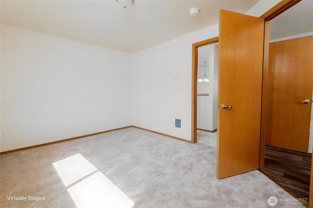1031 E 43rd Street Ct, Tacoma, WA 98404