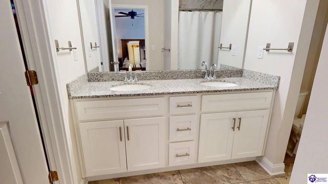 107 Magnolia Court, Vine Grove, KY 40175