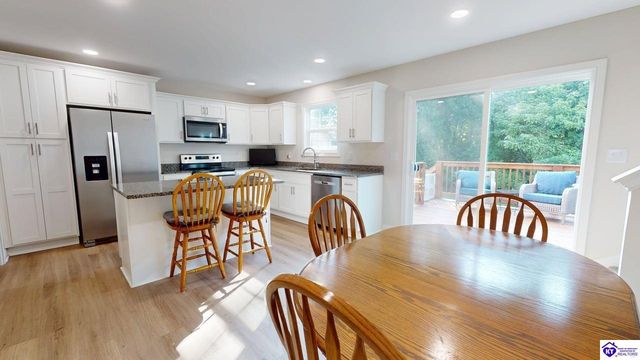 107 Magnolia Court, Vine Grove, KY 40175