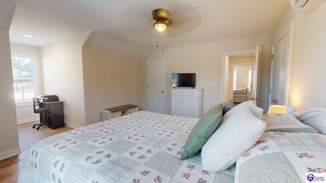 107 Magnolia Court, Vine Grove, KY 40175