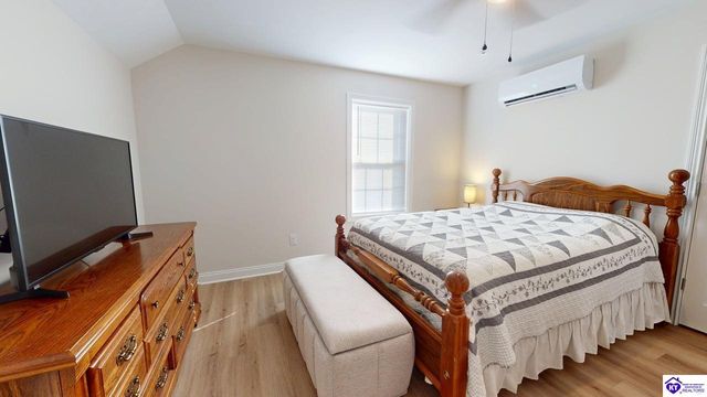 107 Magnolia Court, Vine Grove, KY 40175