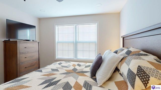 107 Magnolia Court, Vine Grove, KY 40175