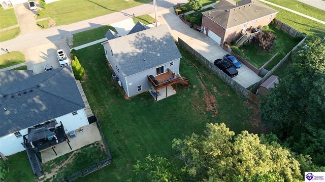 107 Magnolia Court, Vine Grove, KY 40175