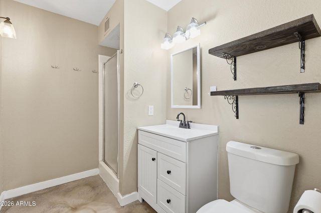 620 S ESSEX Lane, Mesa, AZ 85208