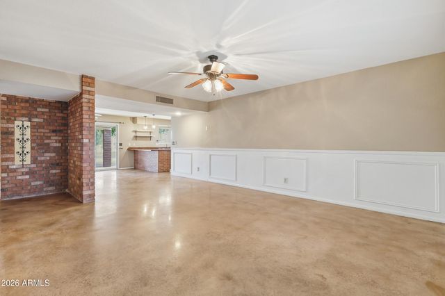 620 S ESSEX Lane, Mesa, AZ 85208