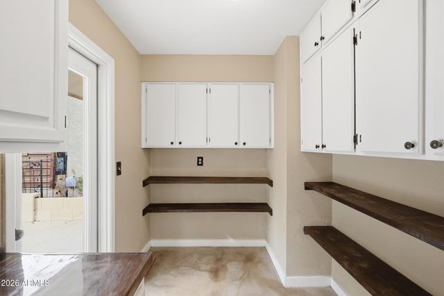 620 S ESSEX Lane, Mesa, AZ 85208