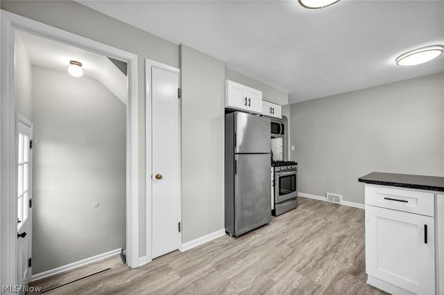 391 E 324th Street, Willowick, OH 44095