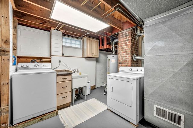 391 E 324th Street, Willowick, OH 44095