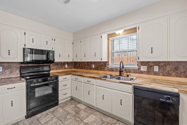 18 Pinewood Drive, Cabot, AR 72023