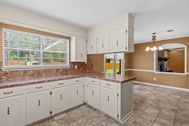 18 Pinewood Drive, Cabot, AR 72023