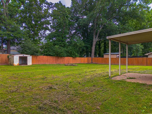 18 Pinewood Drive, Cabot, AR 72023