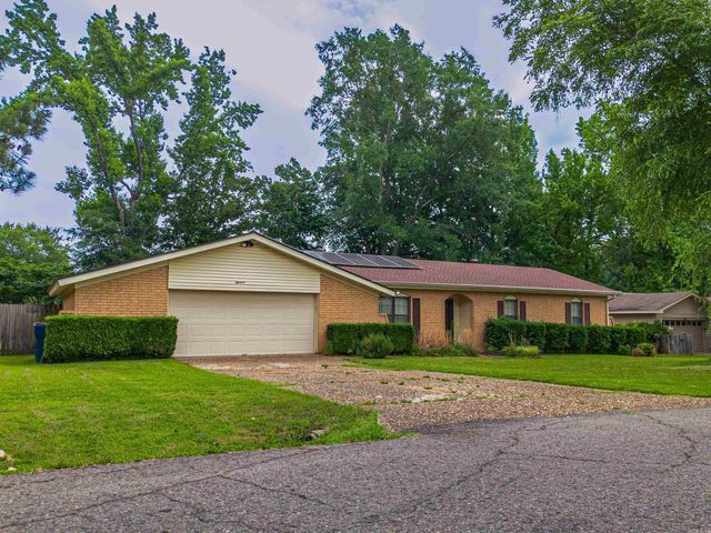 18 Pinewood Drive, Cabot, AR 72023