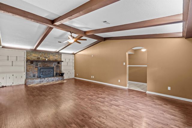 18 Pinewood Drive, Cabot, AR 72023
