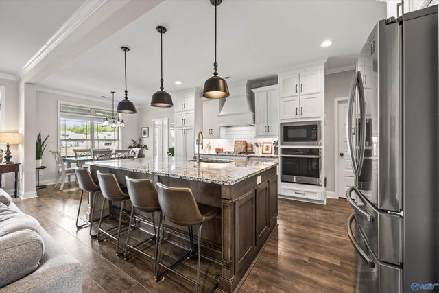 7437 Flint Crossing Circle, Owens Cross Roads, AL 35763