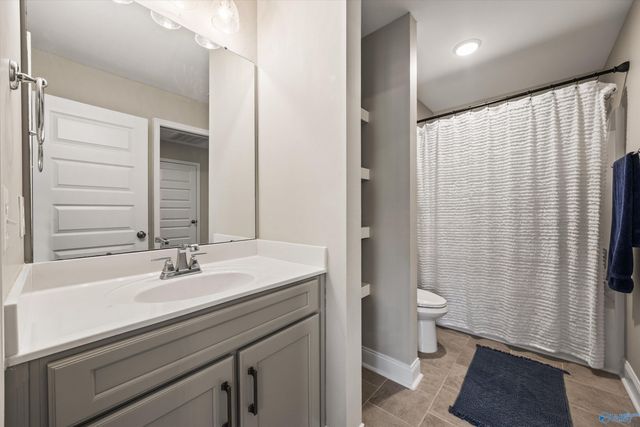 7437 Flint Crossing Circle, Owens Cross Roads, AL 35763