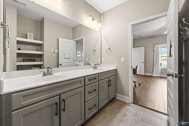 7437 Flint Crossing Circle, Owens Cross Roads, AL 35763