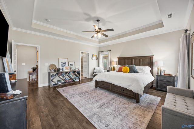 7437 Flint Crossing Circle, Owens Cross Roads, AL 35763