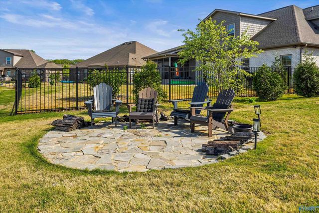 7437 Flint Crossing Circle, Owens Cross Roads, AL 35763