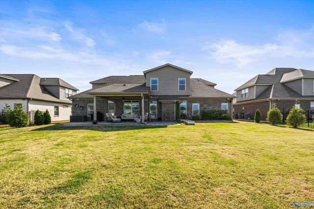 7437 Flint Crossing Circle, Owens Cross Roads, AL 35763