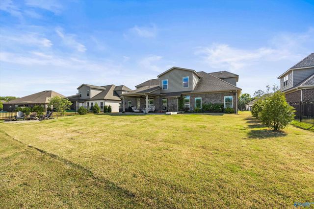 7437 Flint Crossing Circle, Owens Cross Roads, AL 35763