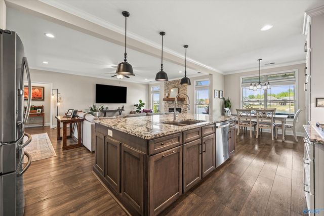 7437 Flint Crossing Circle, Owens Cross Roads, AL 35763