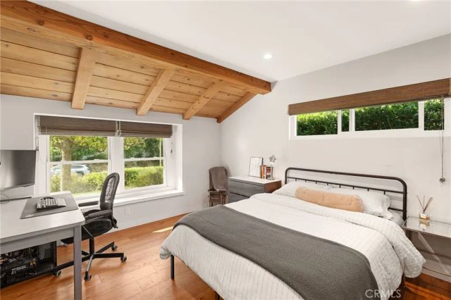 23843 Crosson Drive, Woodland Hills, CA 91367