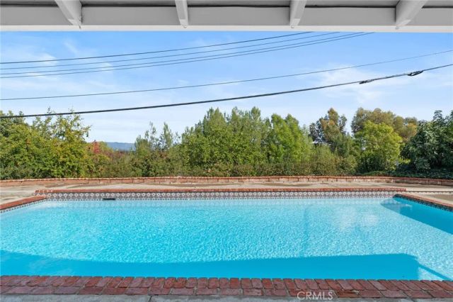 23843 Crosson Drive, Woodland Hills, CA 91367