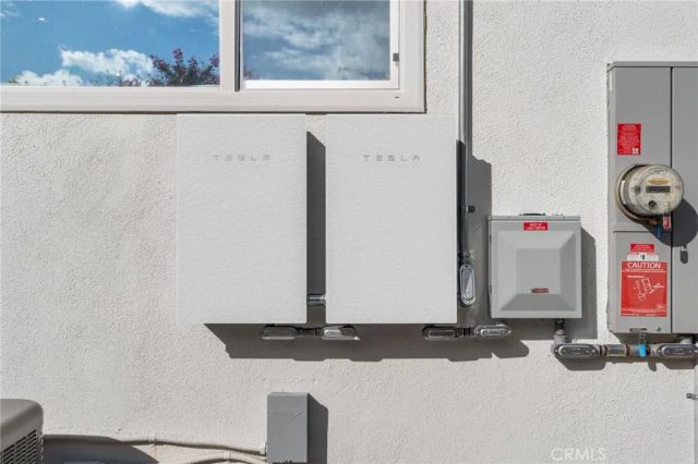 23843 Crosson Drive, Woodland Hills, CA 91367