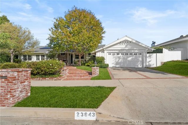 23843 Crosson Drive, Woodland Hills, CA 91367