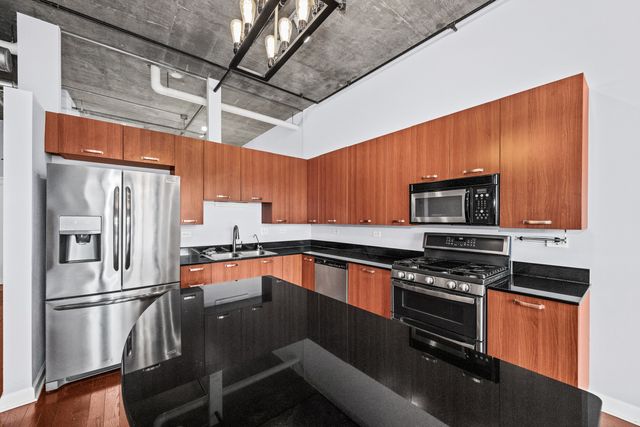 111 S Morgan Street 805, Chicago, IL 60607