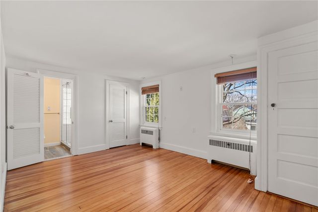 21 Dexterdale Road, Providence, RI 02906