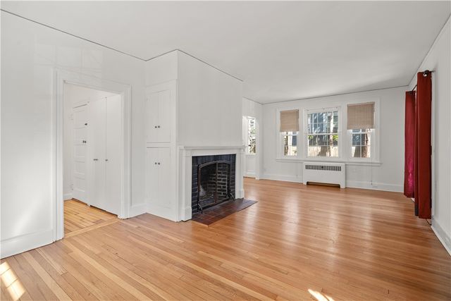 21 Dexterdale Road, Providence, RI 02906