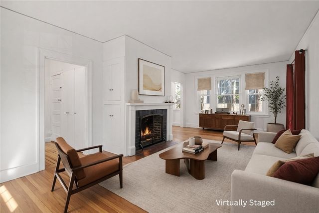 21 Dexterdale Road, Providence, RI 02906