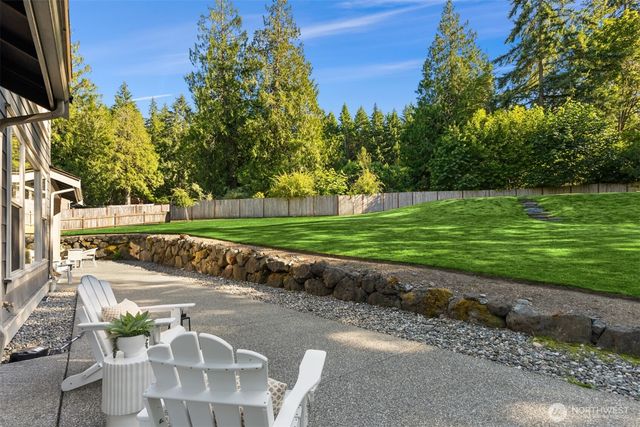 5740 Solana Lane NE, Bainbridge Island, WA 98110