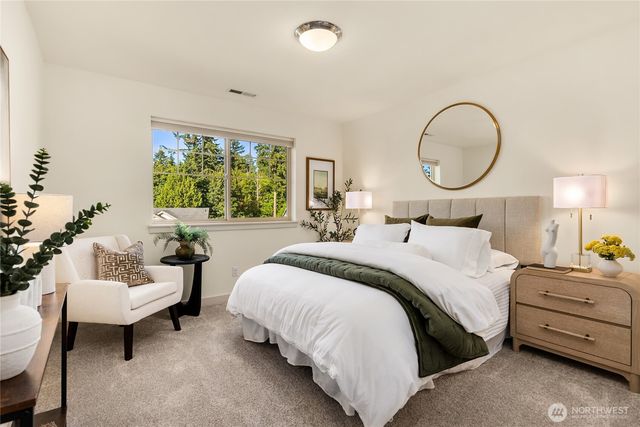 5740 Solana Lane NE, Bainbridge Island, WA 98110
