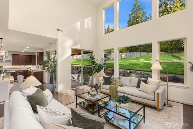 5740 Solana Lane NE, Bainbridge Island, WA 98110