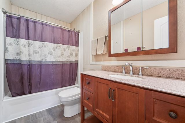 321 NE 9th Street, Ankeny, IA 50021